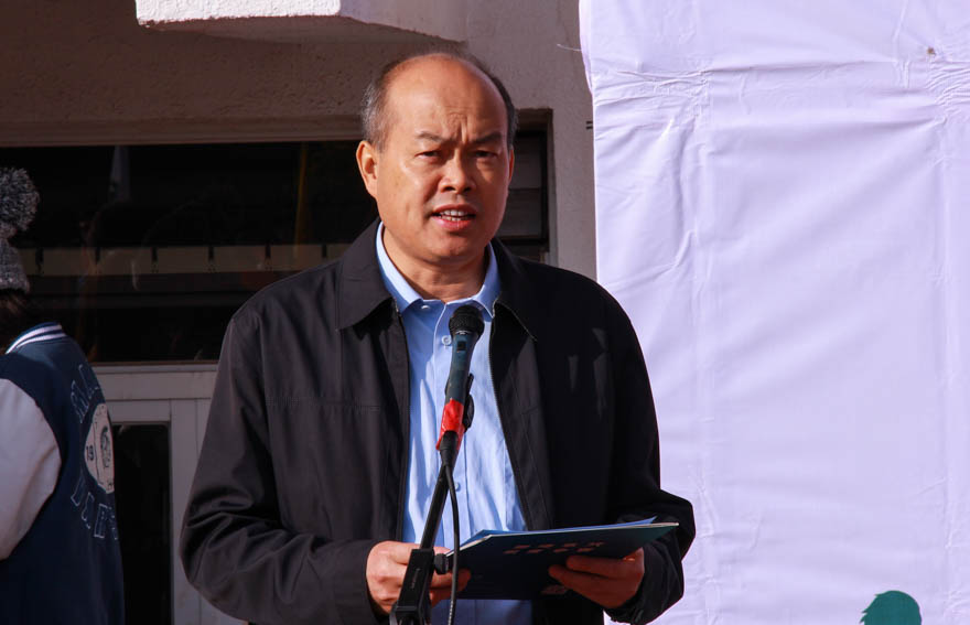 伟德国际victor1946党委副书记卢景辉发言